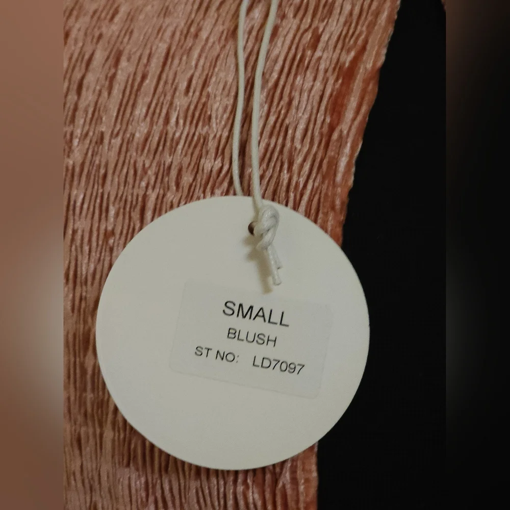 Dress - Picture 4 of 4